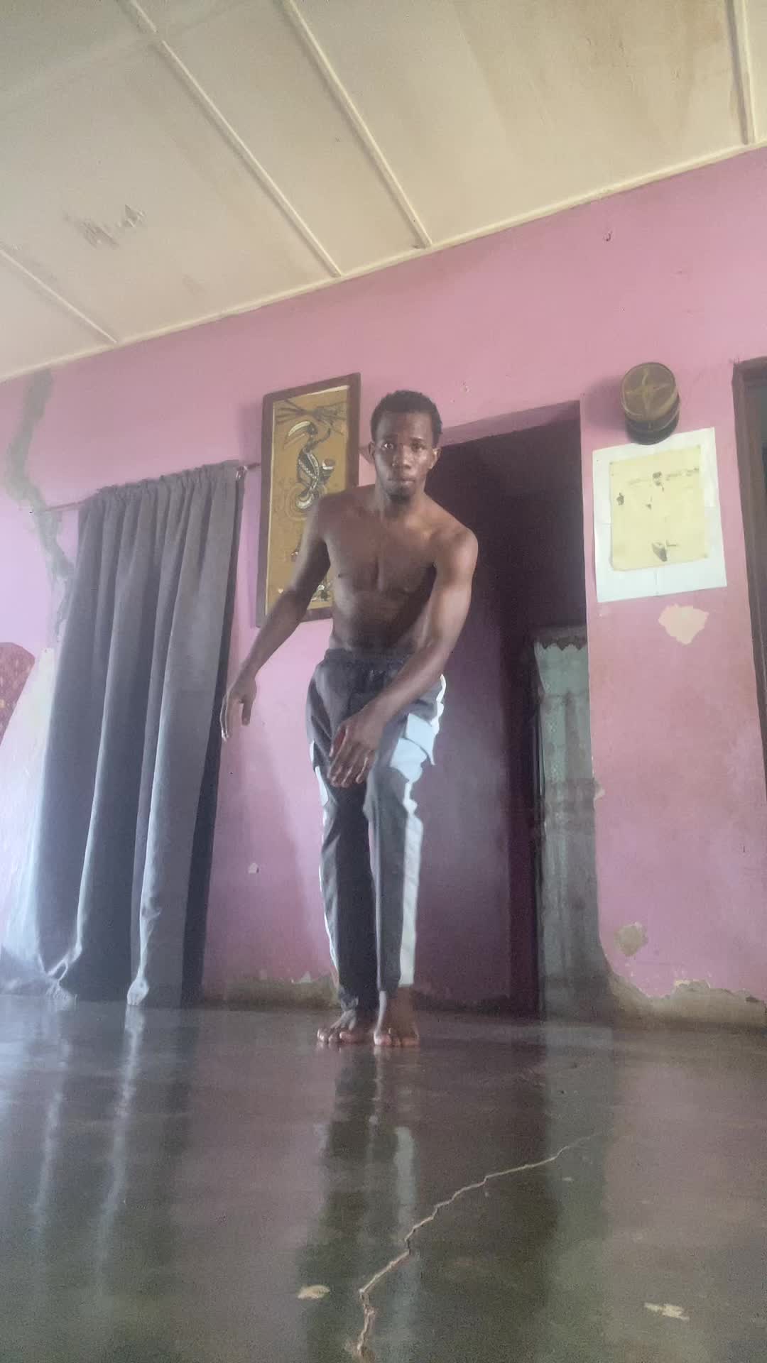 @D12 danseur polyvalent 🐆