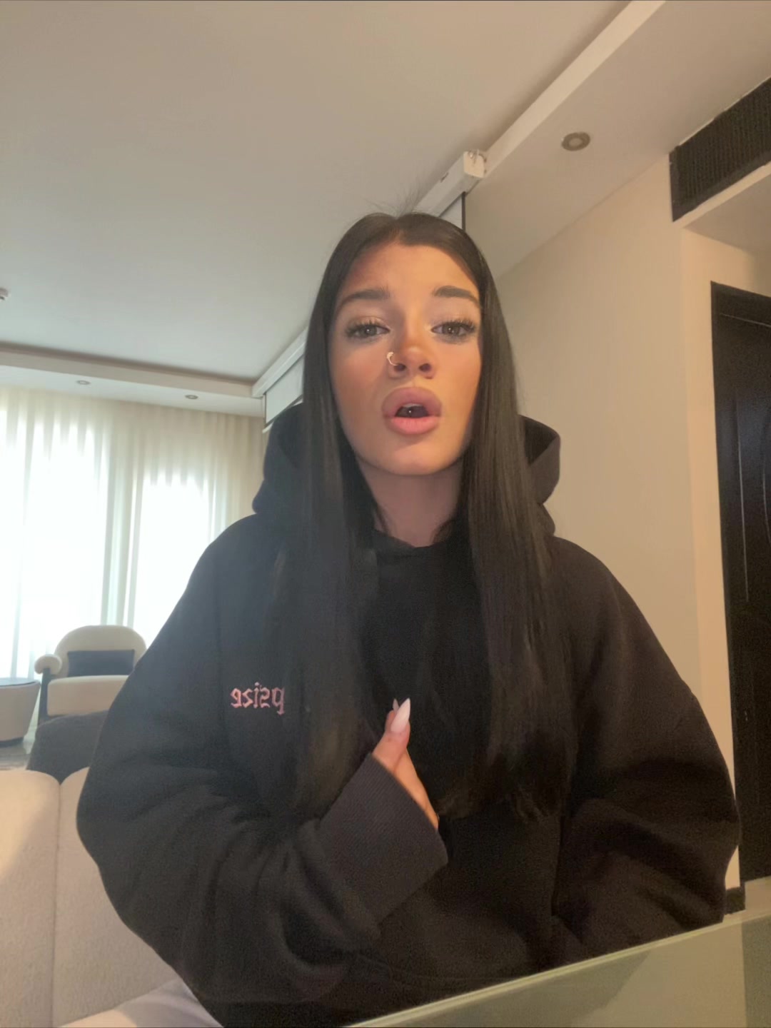 @melika