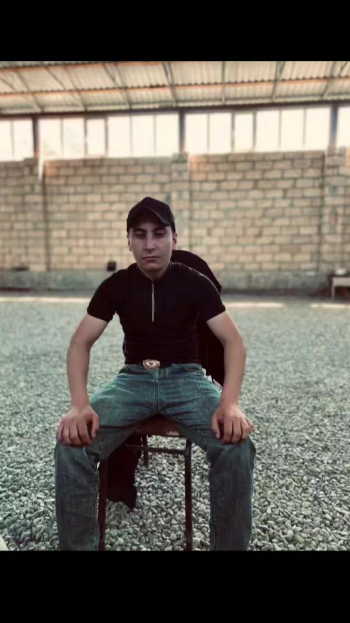 @İstifadəçi