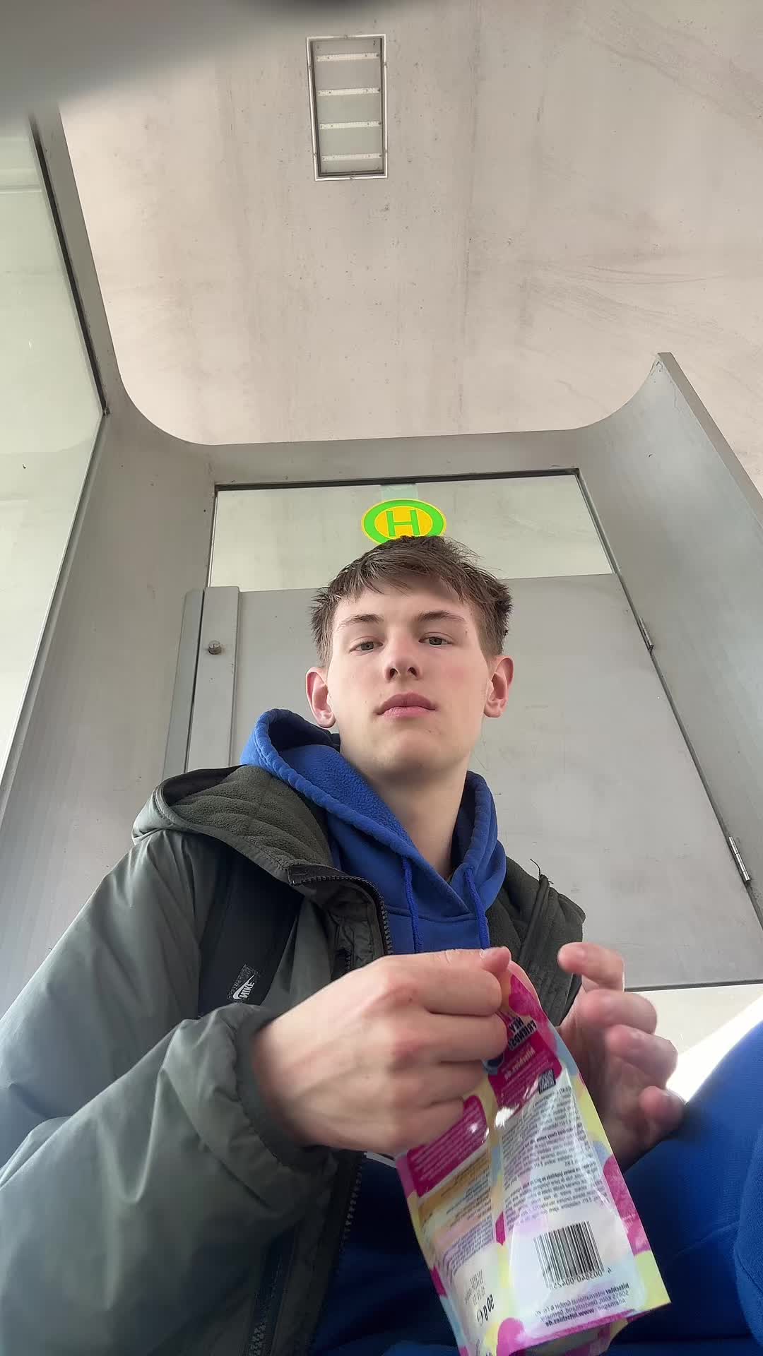 @Lukas_22_