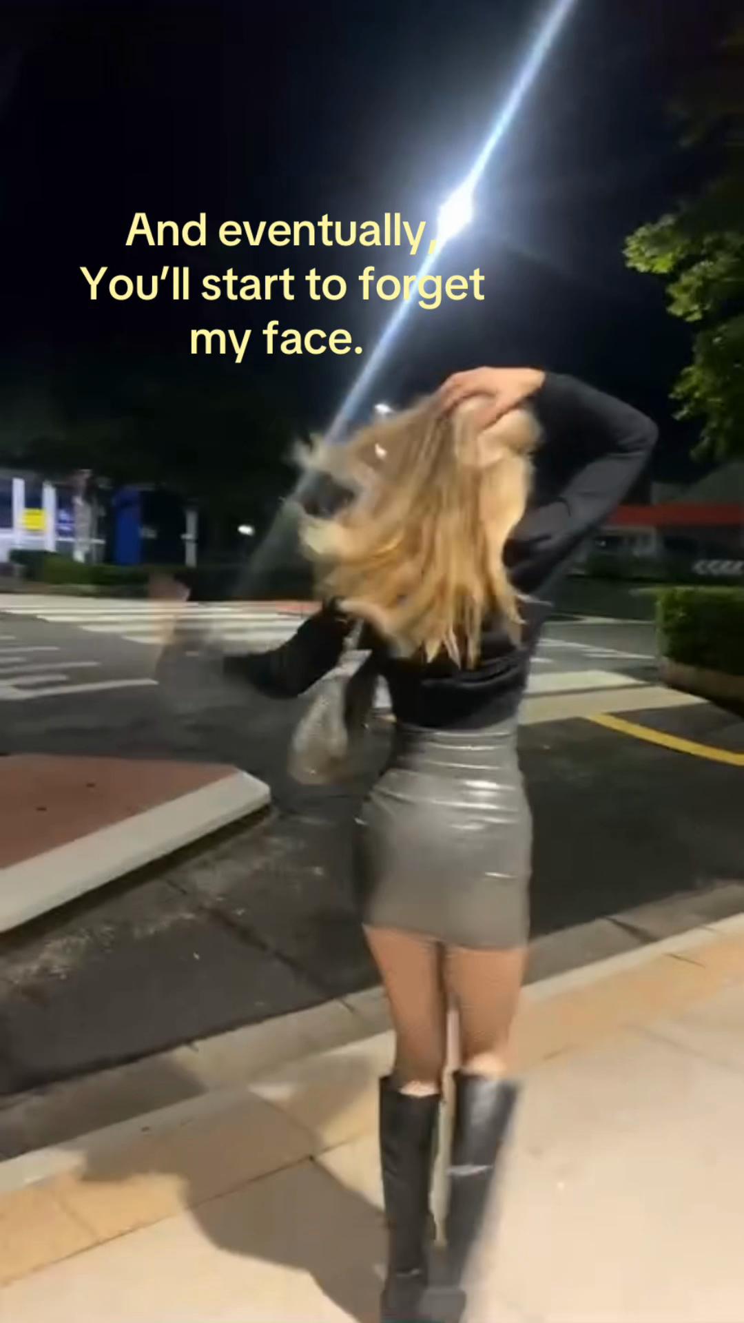 @lizzizbizz