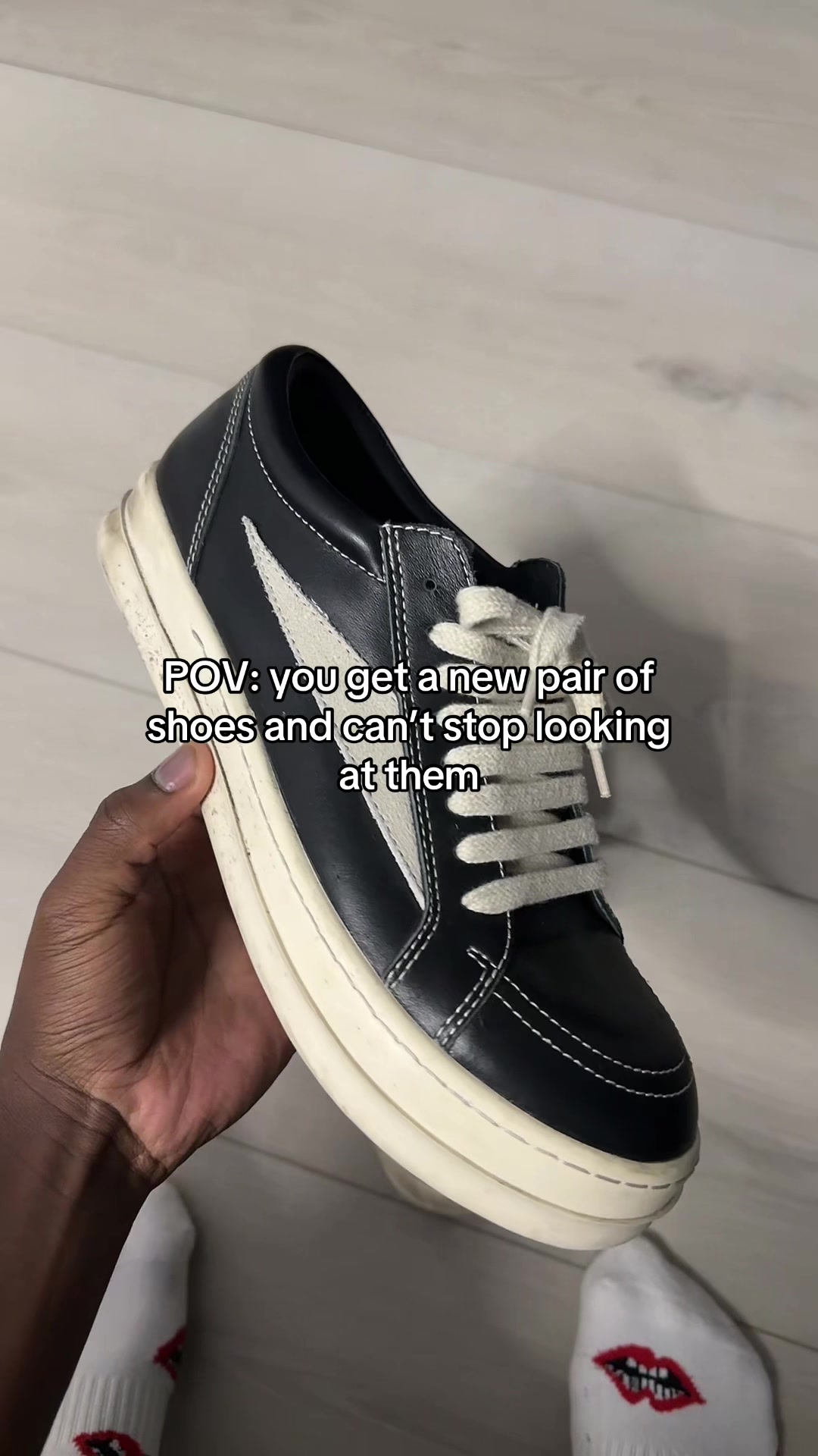 @￼