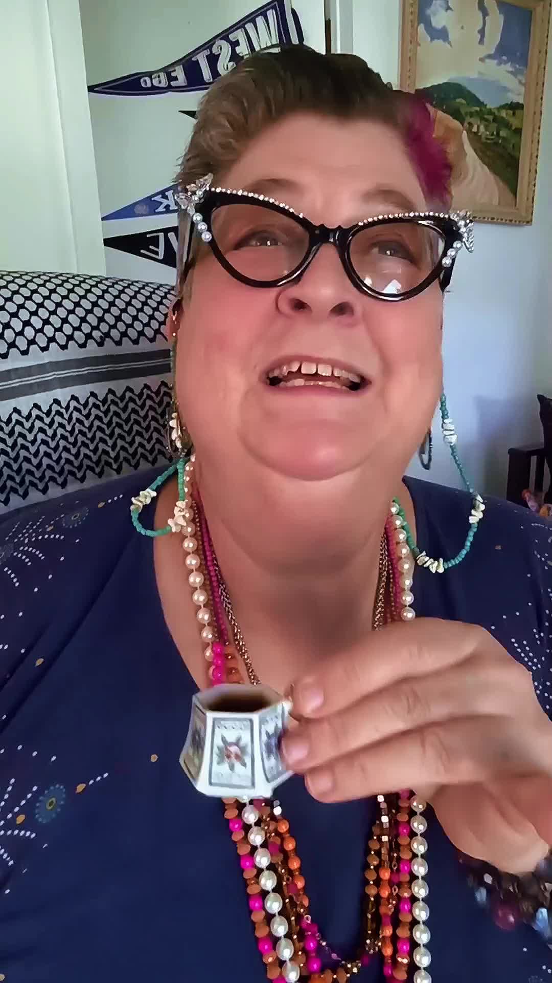 @north_omaha_cat_lady