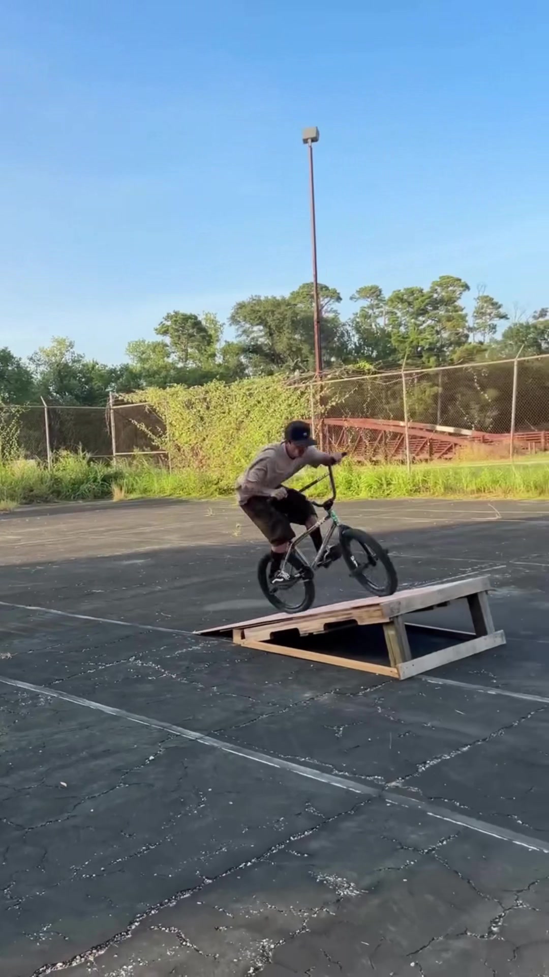 @BMX