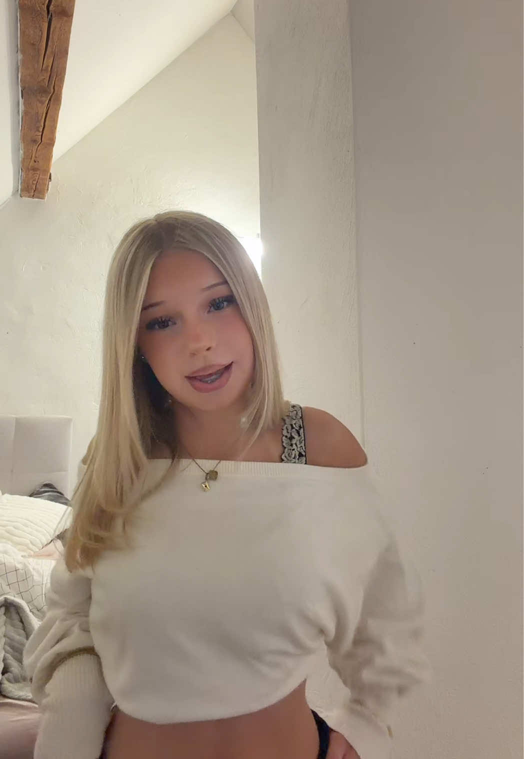 @𝒮