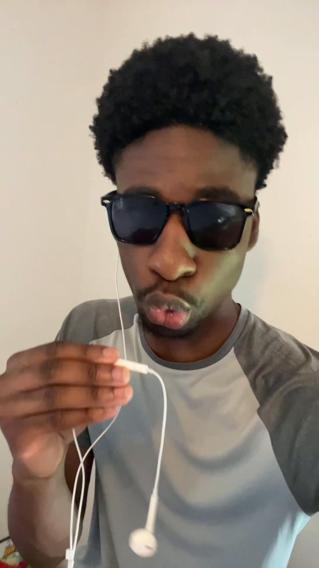 @Victor