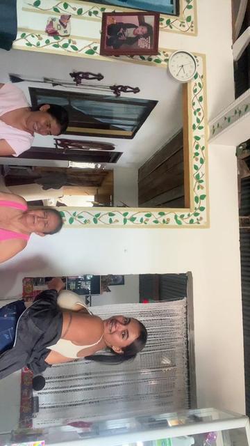 @oficial_valenrojas