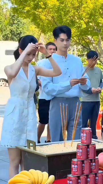 @Kezya Jefflo 孟娜🇮🇩🇨🇳
