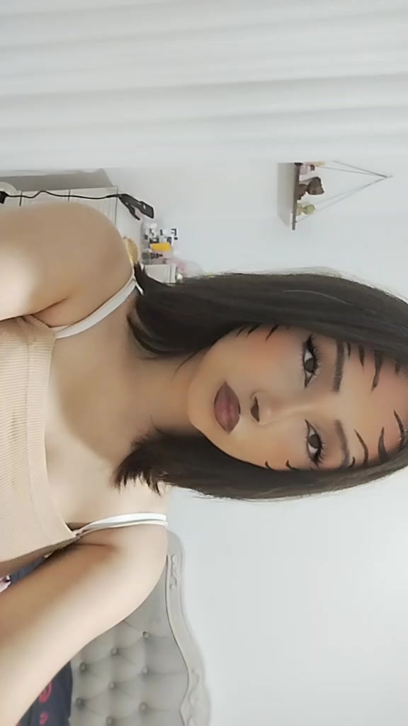 @ʜᴇʟᴇɴᴀ👾