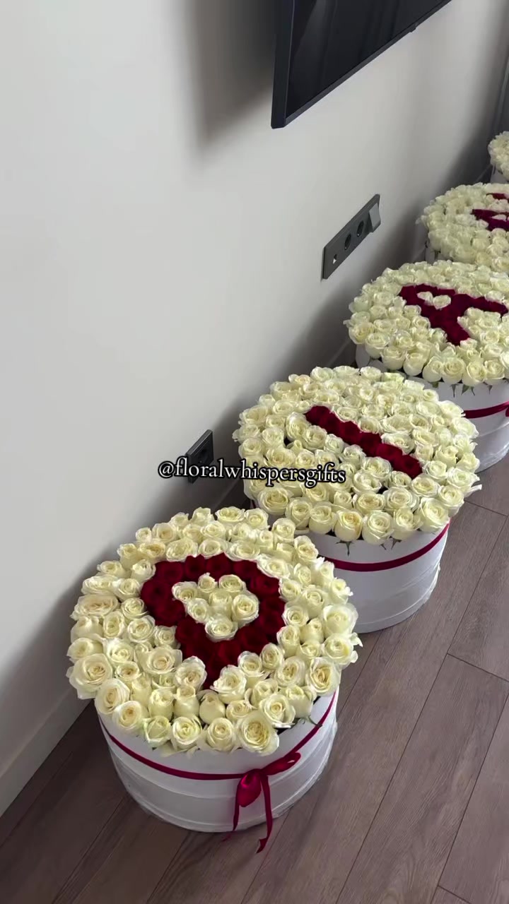 @Floral_Whispers_Gifts