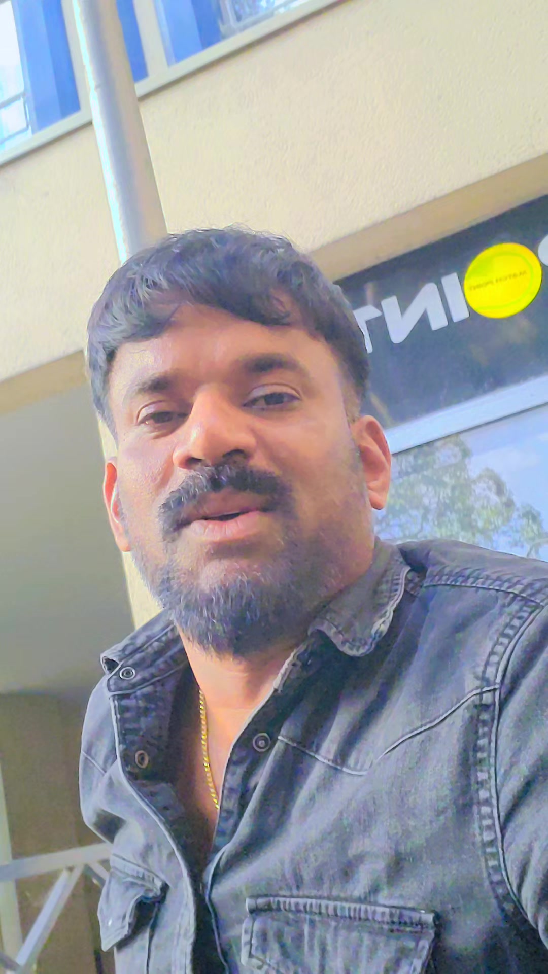 @Navasri