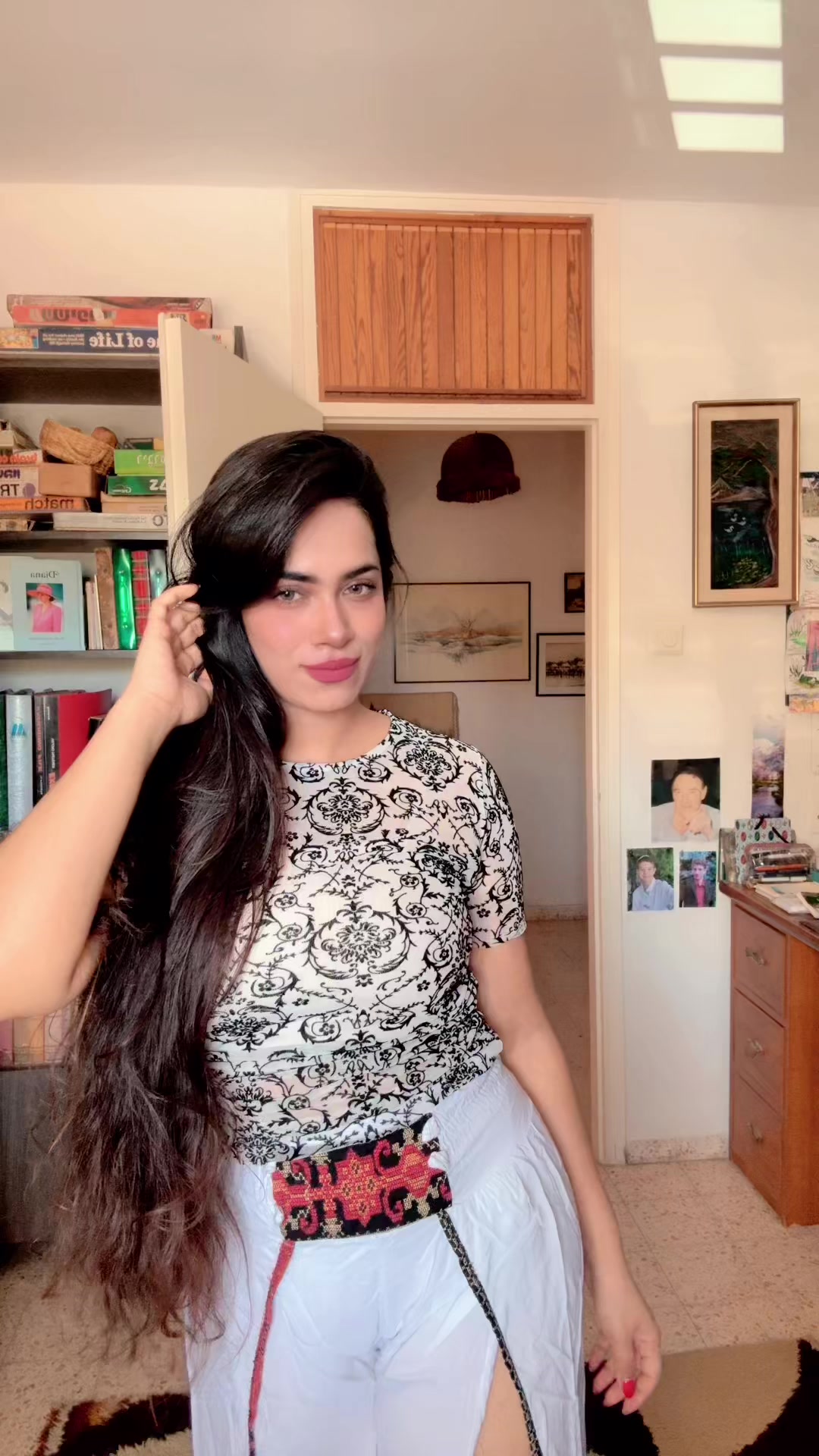 @Naisha