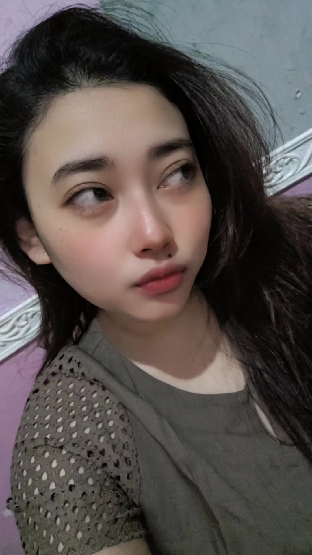 @r3nnyNurAnnia