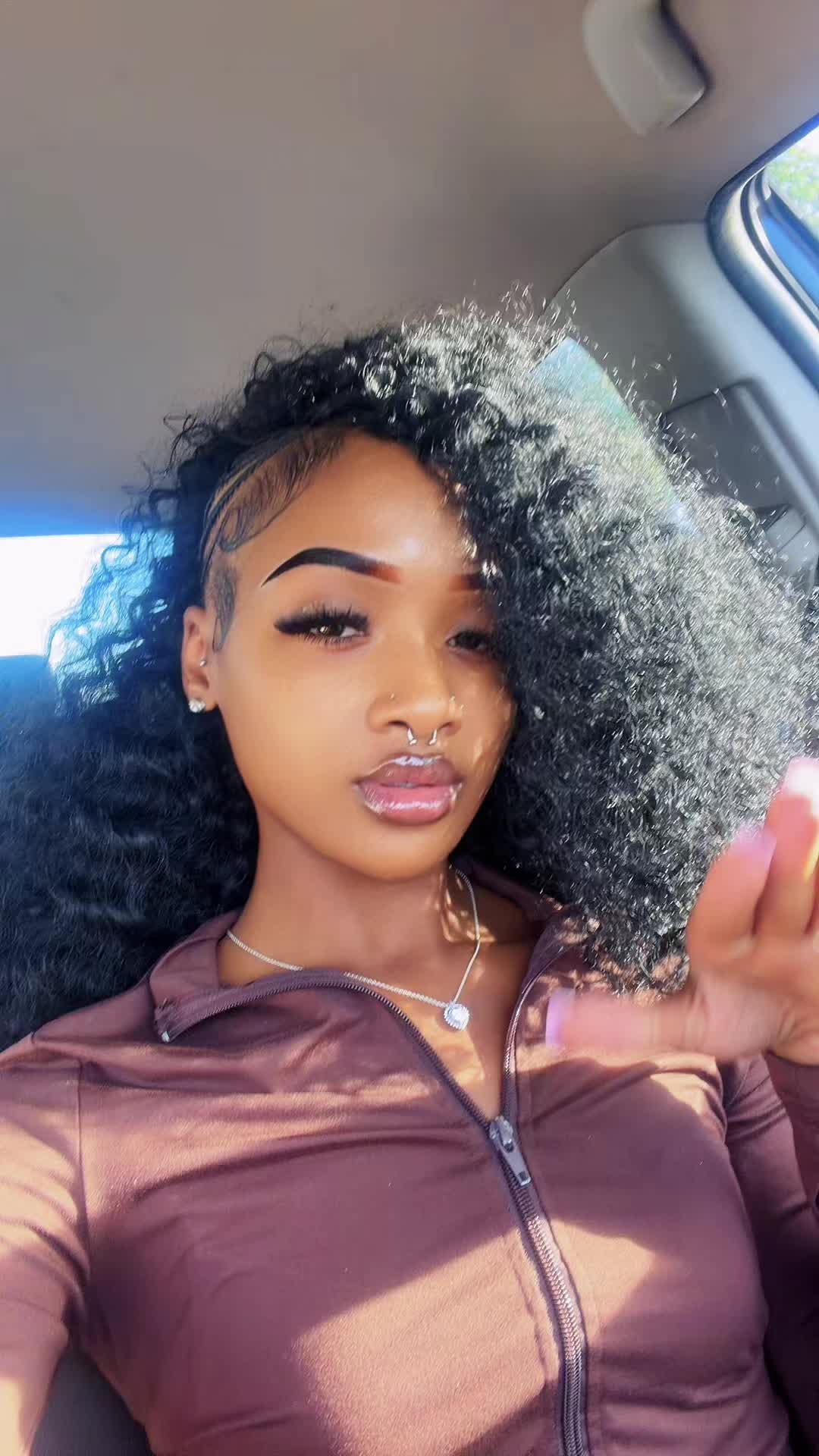@daniyalashon