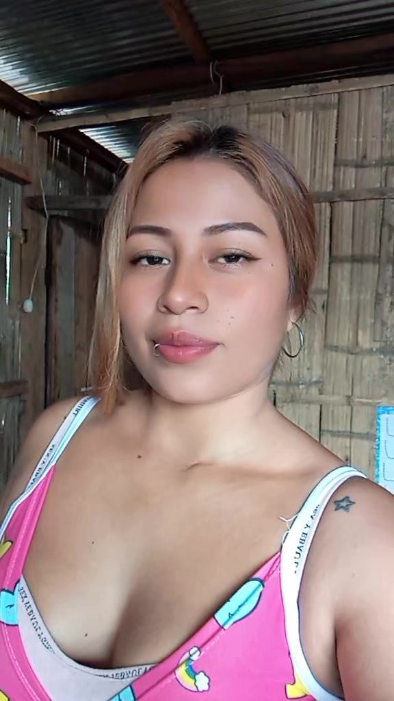 @ᥫ᭡ ⋆  𝓜𝓸𝓻𝓮𝓷𝓪  ⋆｡