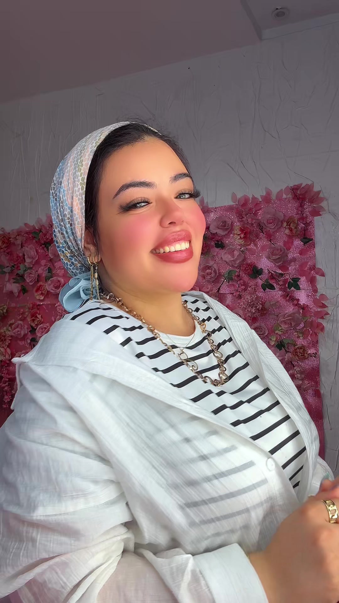 @Donia Yasser make-up artist