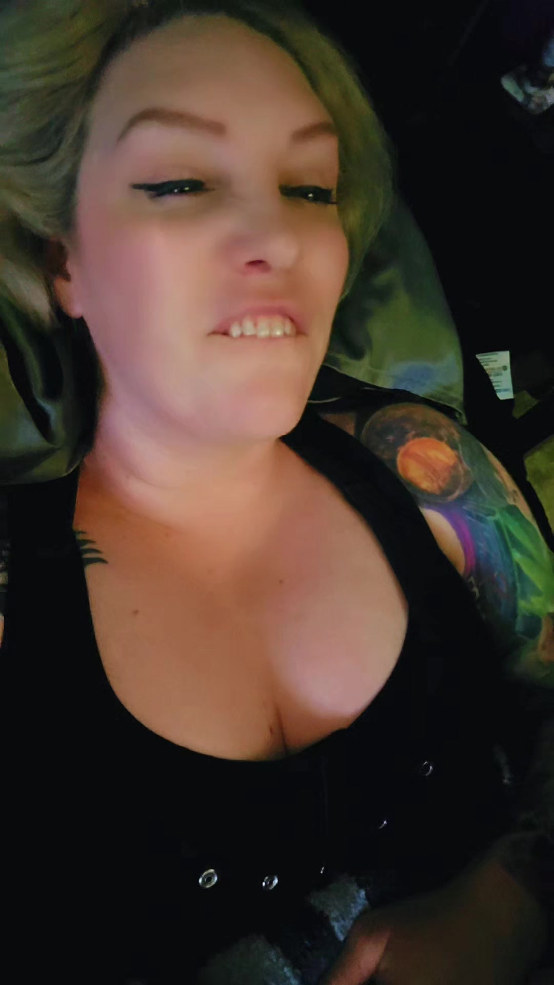 @TheMoistQueen ®️