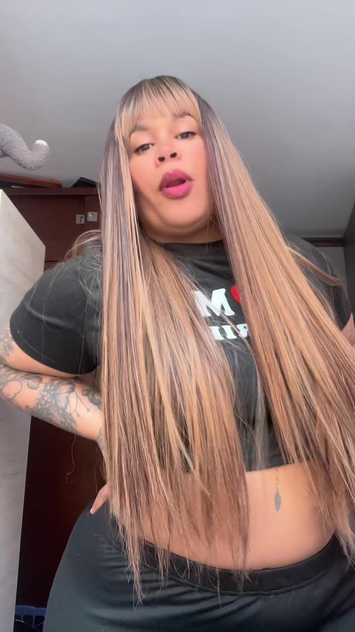 @Scarlet curvy