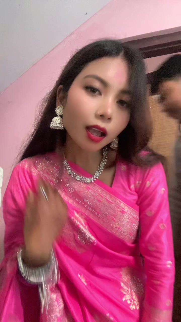 @🦋