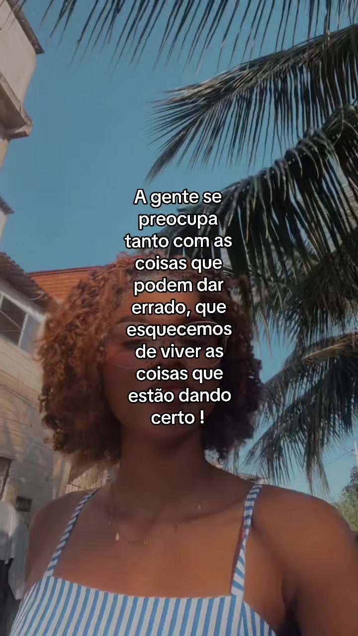 @cassiavitoriaaa__