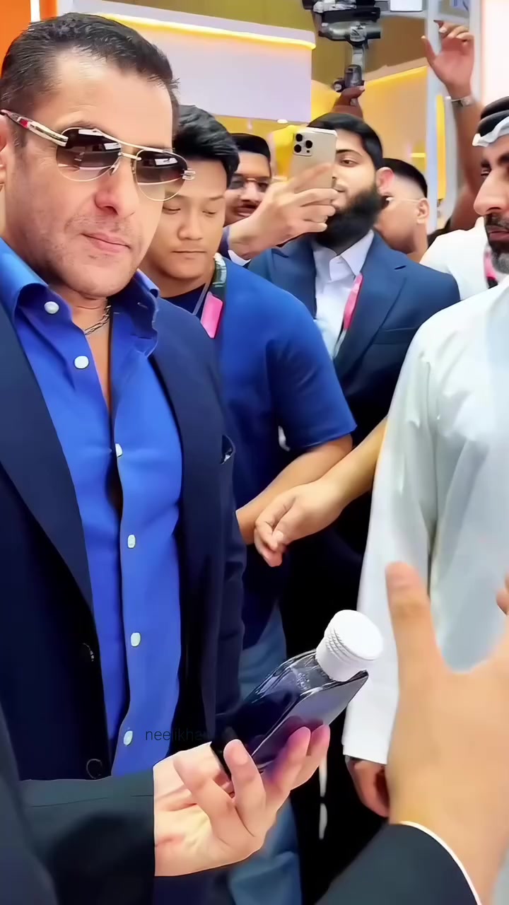 @neelikhan