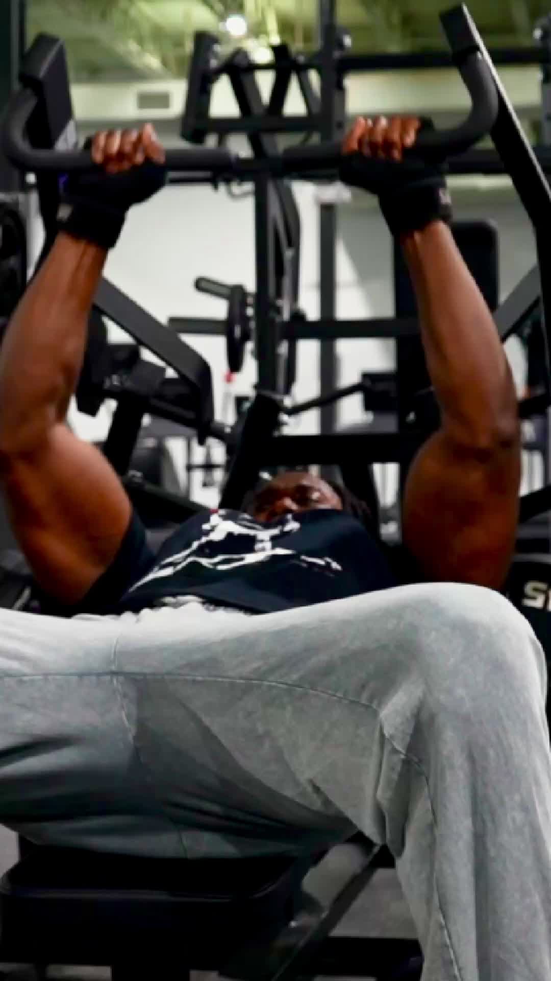 @tallguymuscle