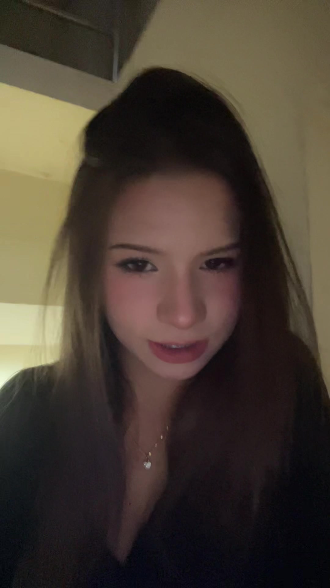@Maria.