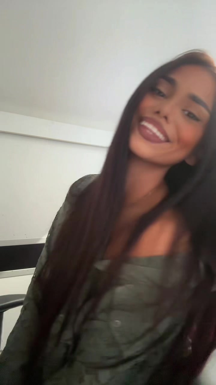 @Lara