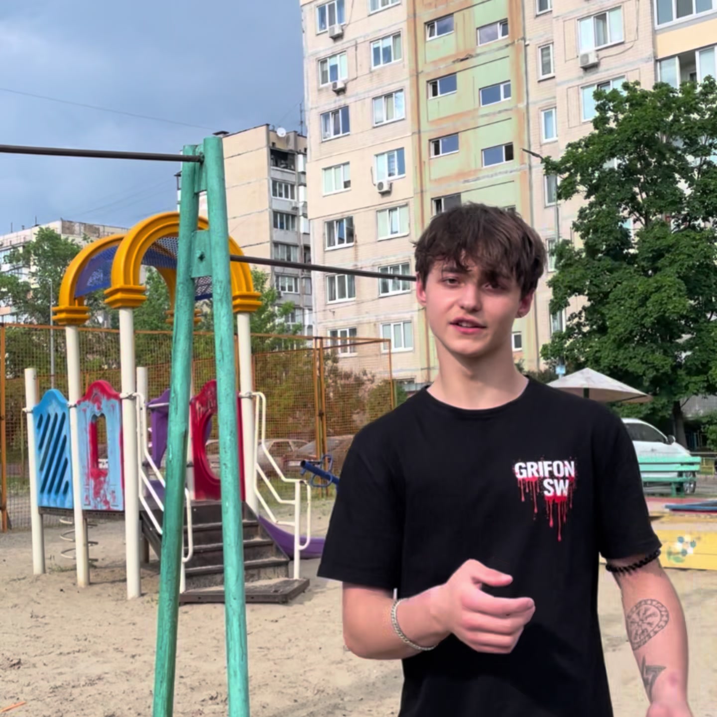 @🩸𝑮𝑹𝑰𝑭𝑶𝑵🦅
