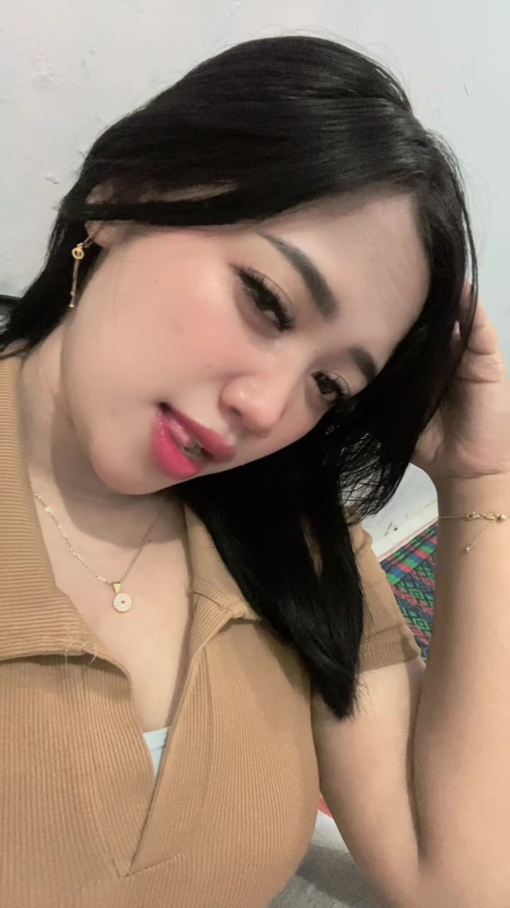 @girlDeva_