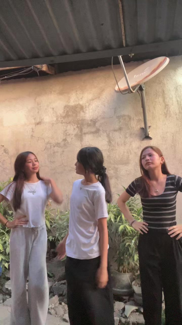 @Ninis and Bella