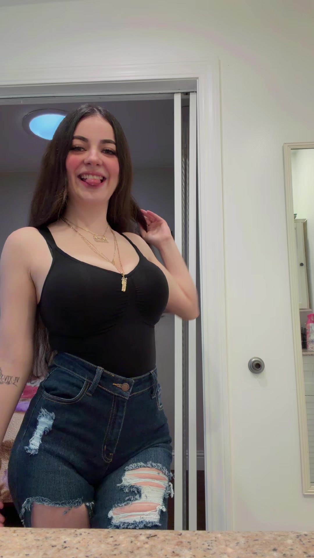 @Selena Moreno