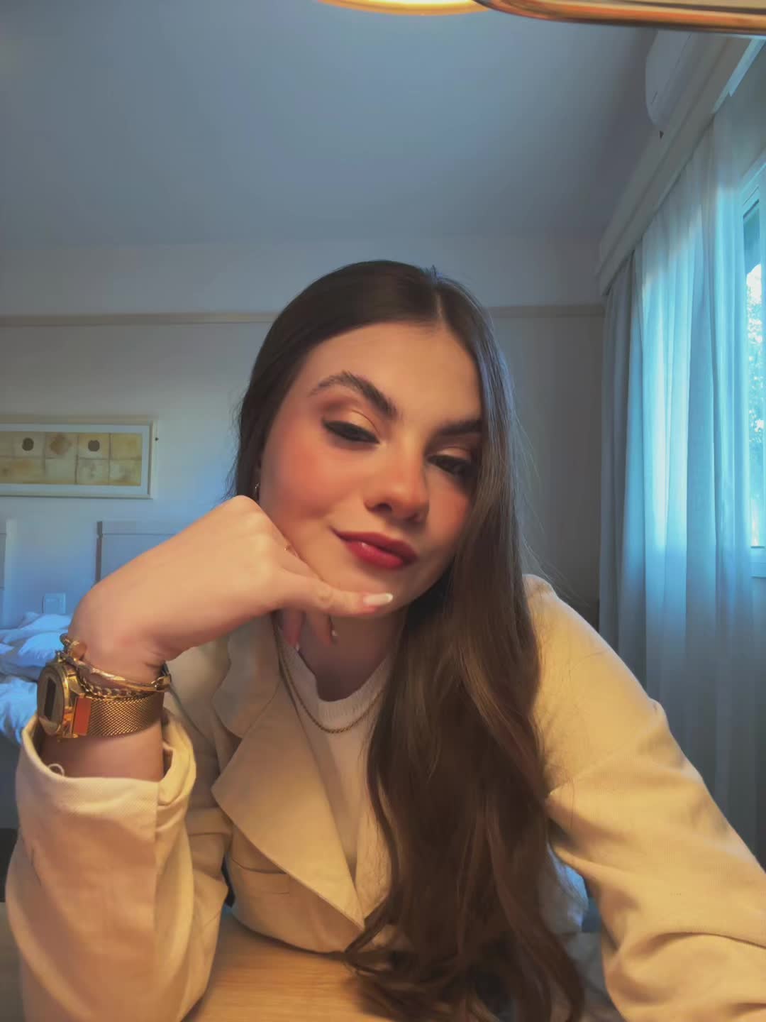 @Vit&oacute;ria Stipp