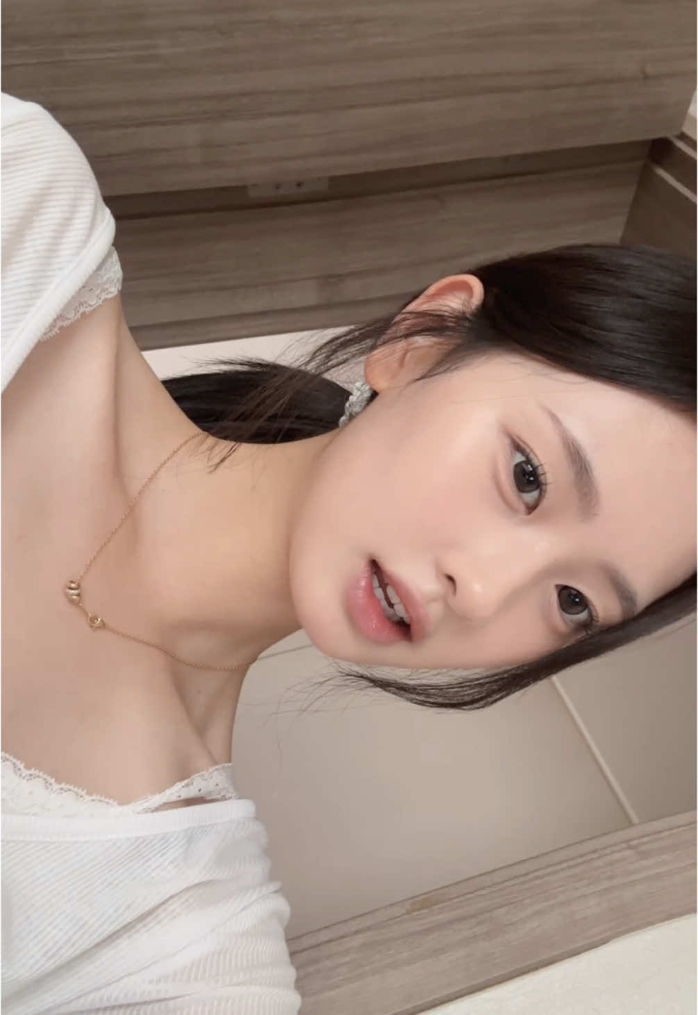 @_april.ten