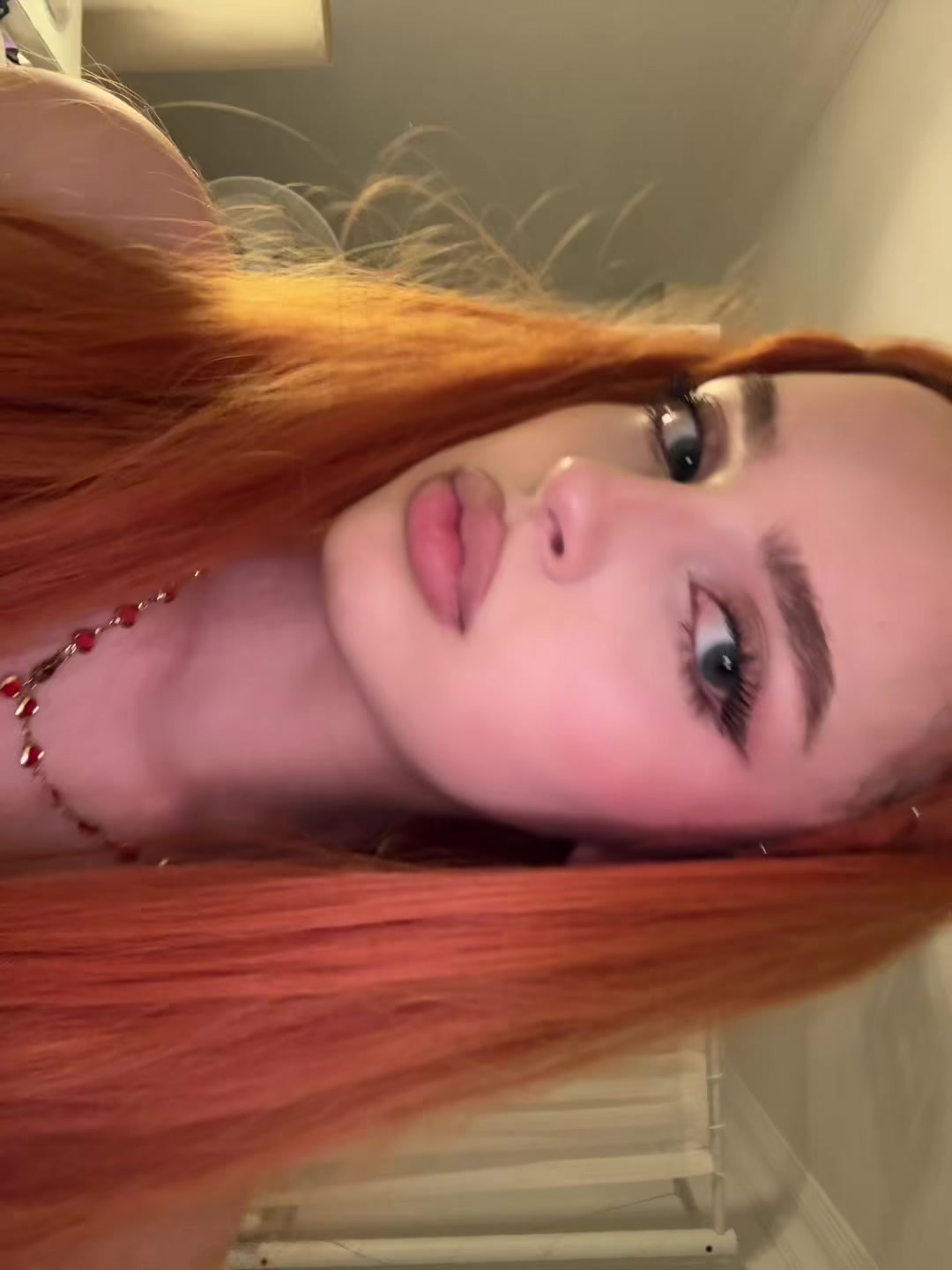 @Elaa