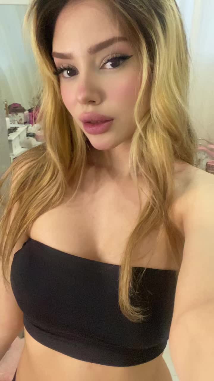 @nazninanjomi