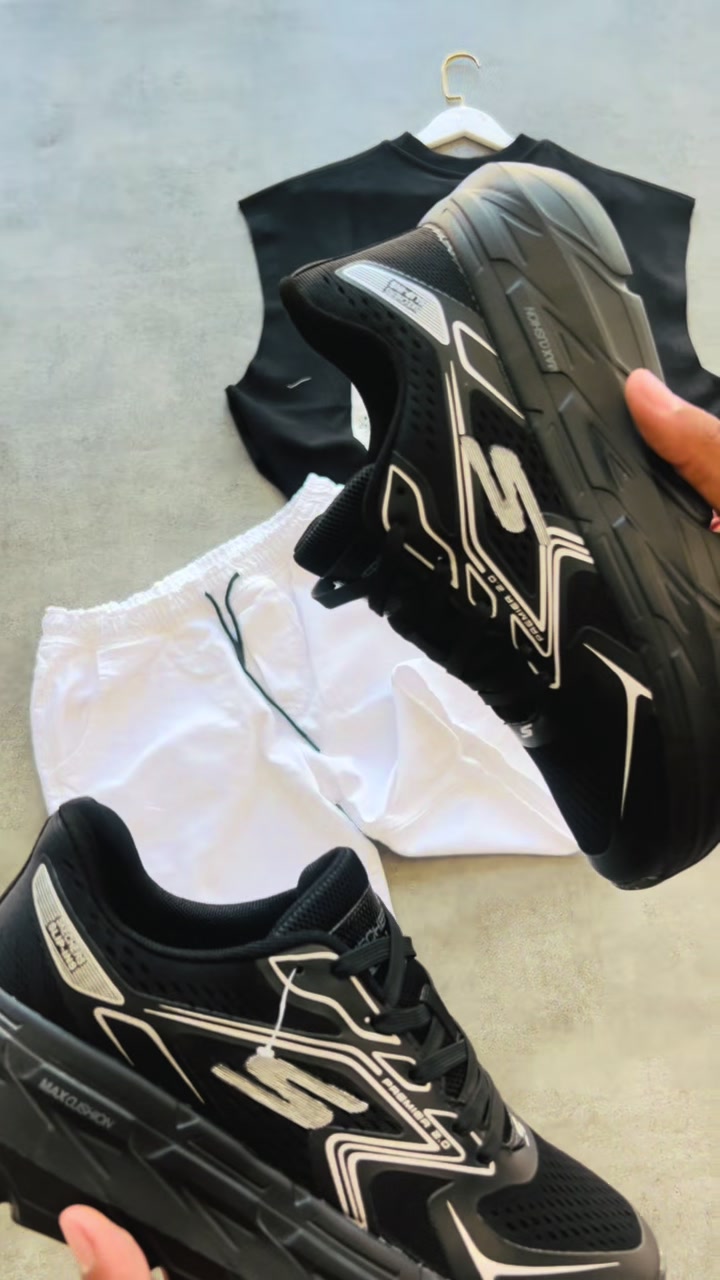 @معتز لملابس الشباب والاحذيه🛍️
