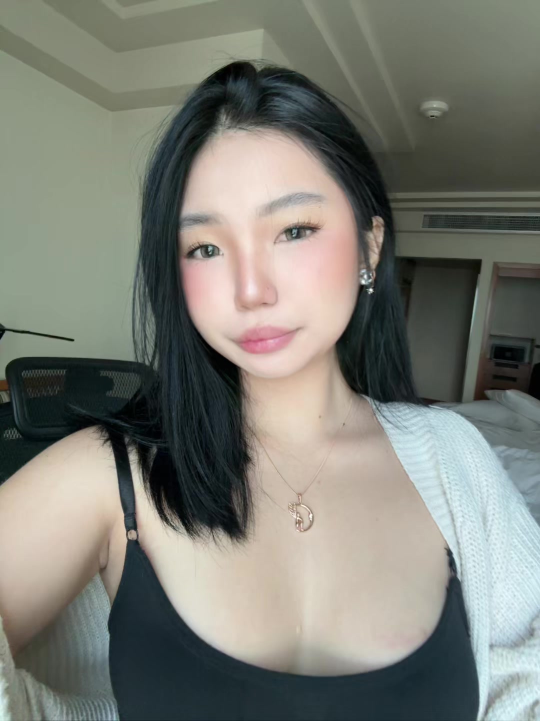 @zuri
