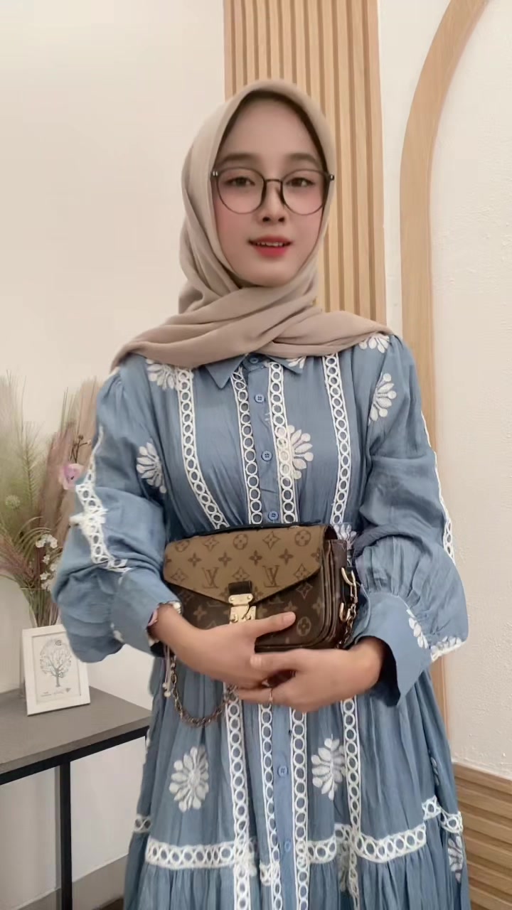 @naeella.id