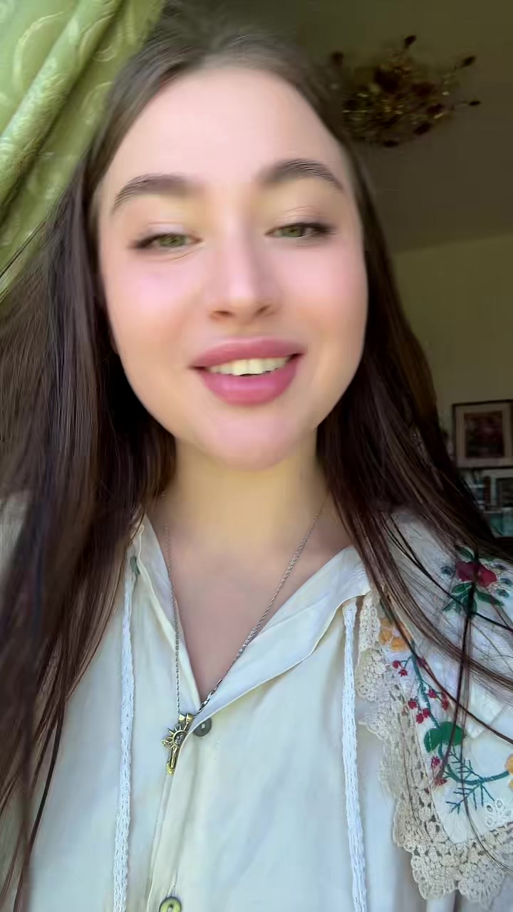 @Elmira Romanova