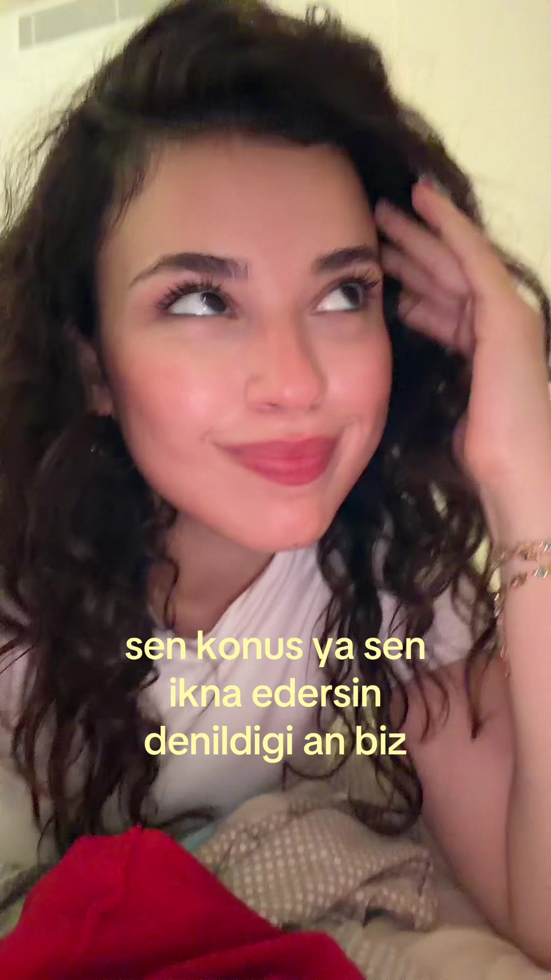 @ela ✩‧₊˚