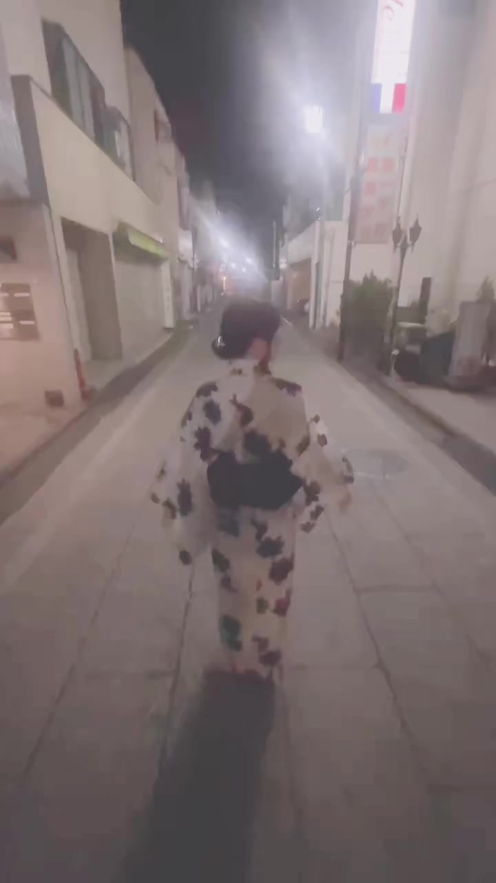 @まお