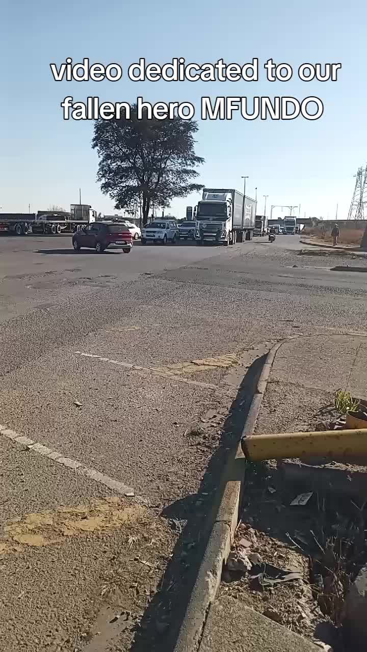 @Young 2k truck spotter