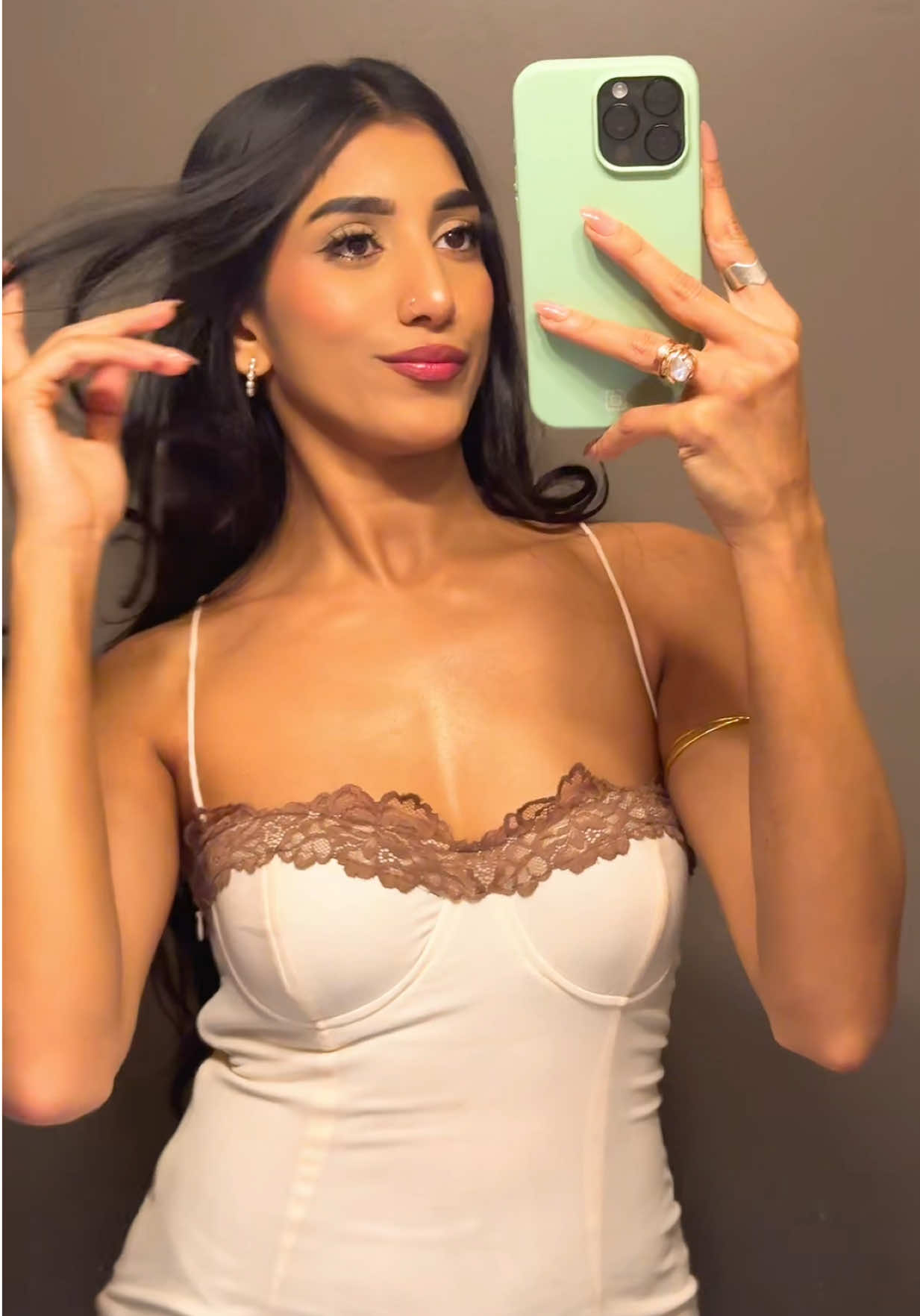 @Nainaa