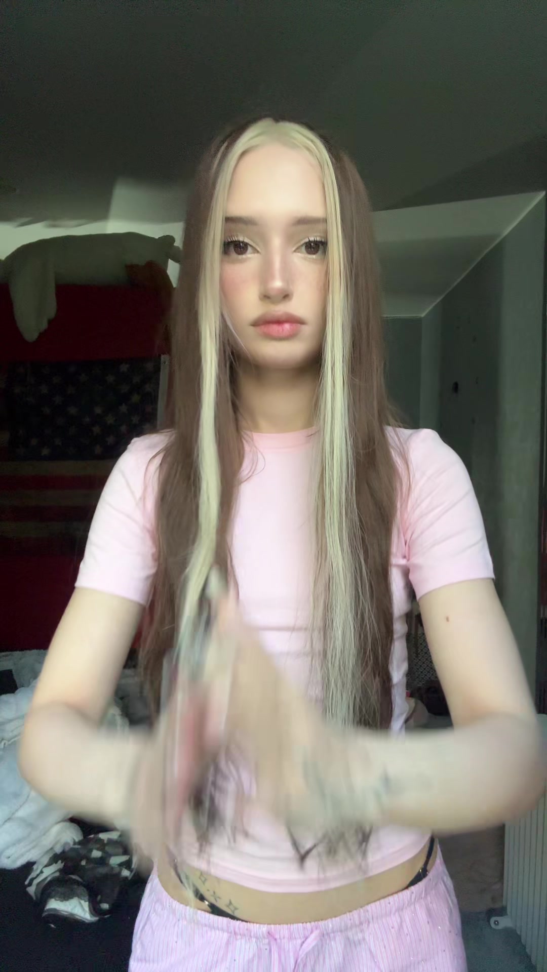 @Пчела
