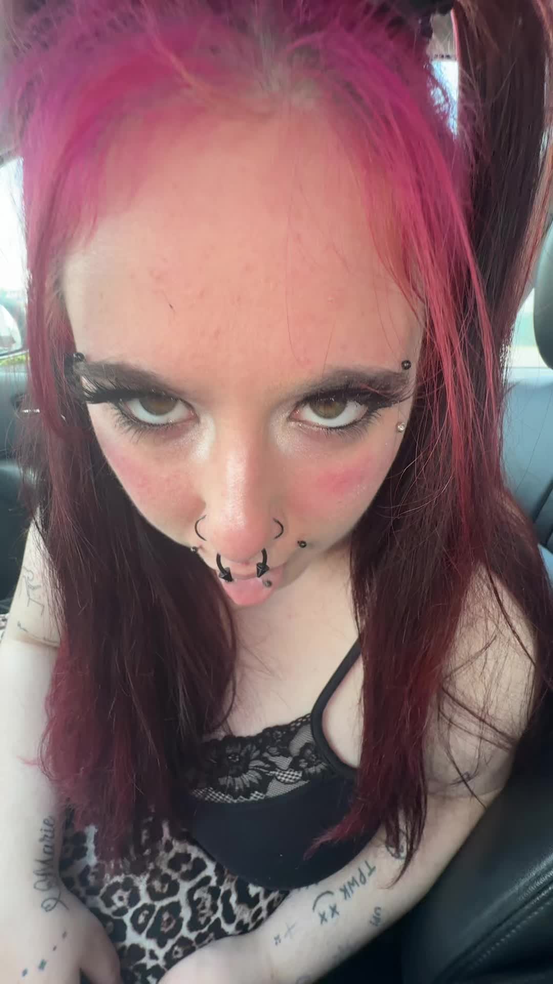 @urlocalmanicbitch