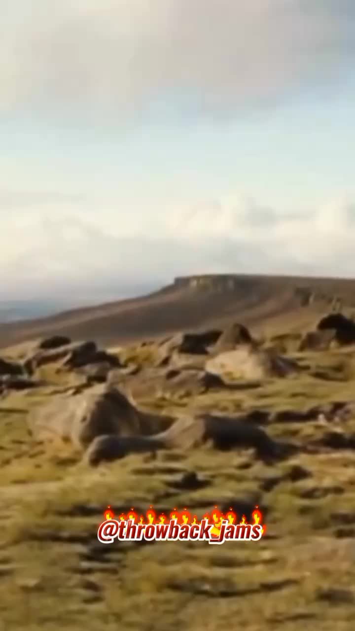 @·♫¸¸ 𝓒𝔂𝓻𝓪𝓷𝓸¸¸♫