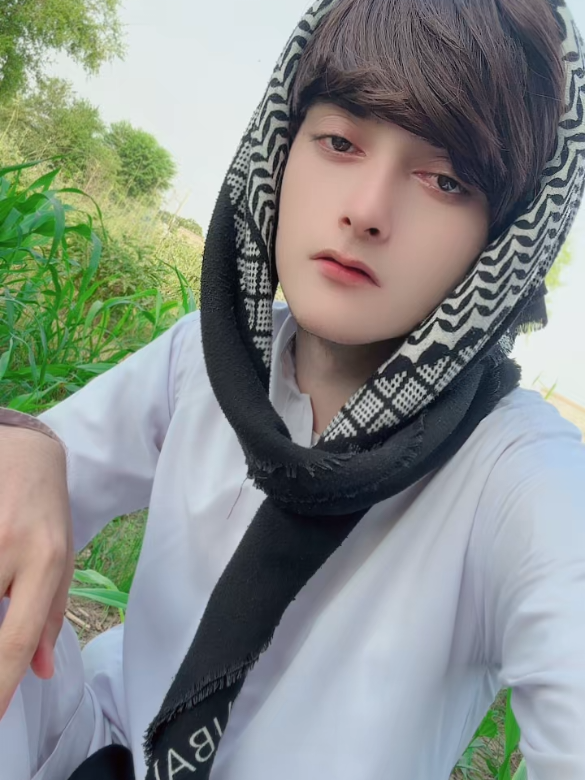 @š¬ Ų§Ų³ŲÆ ŚÆŁŪ š·