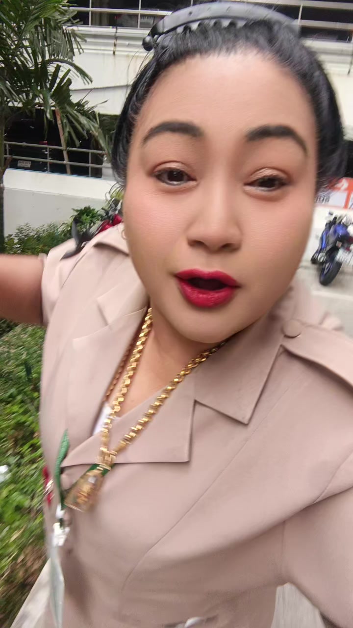 @ชุลีพร ใจเย็น