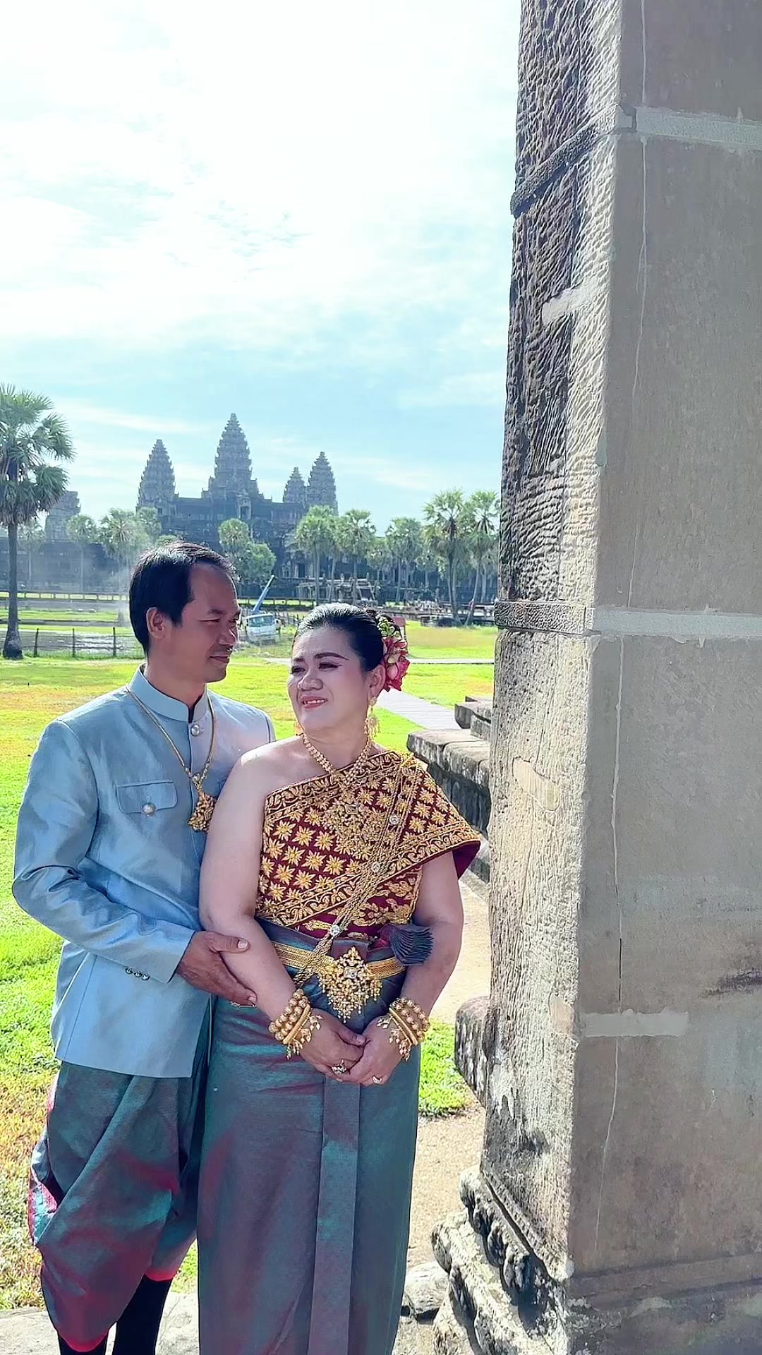 @បុប្ផាសួគ៌ហ្គោល សំអាងការ